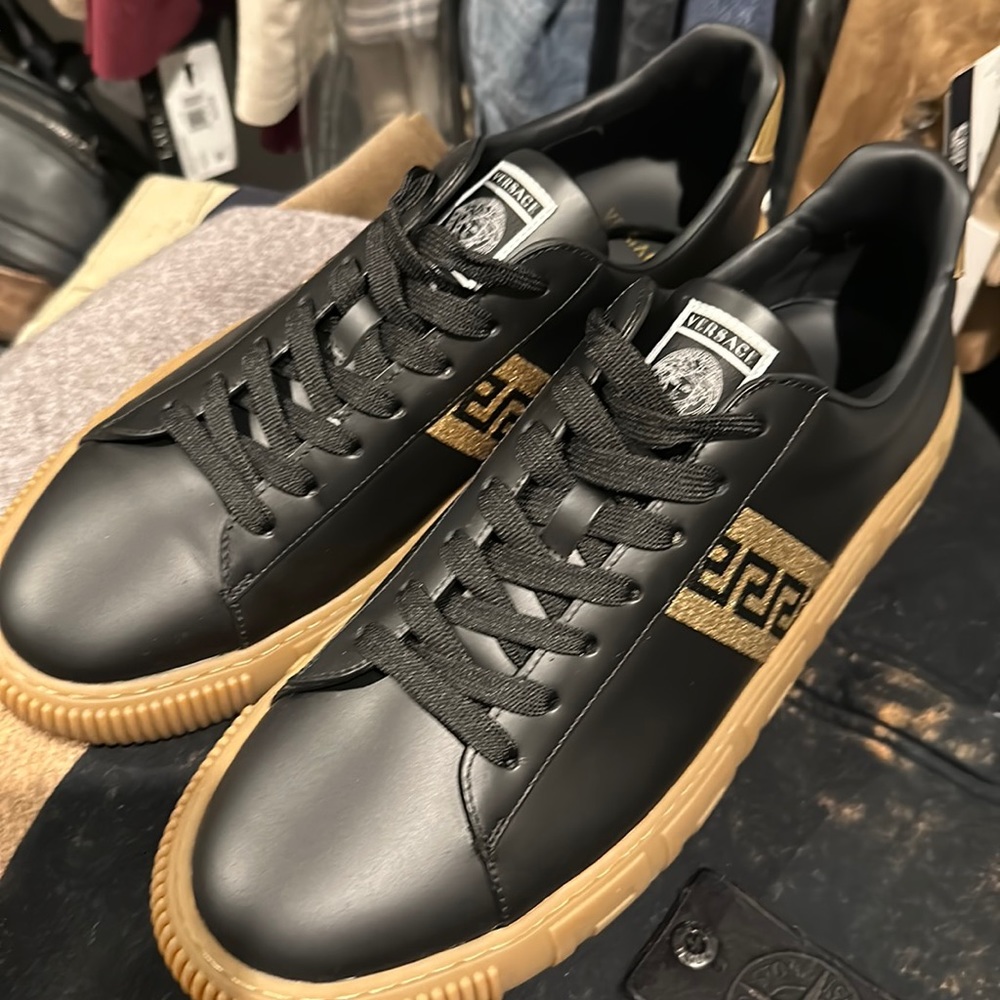 Versace Greca Leather Men’s Size 45 (12).